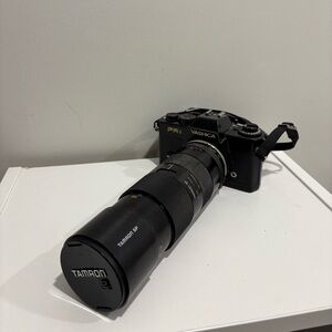 Vtg Yashica Fr1 Film Camera With Tamron Sp CF Tele Macro Lens 70-120mm 1:35 READ